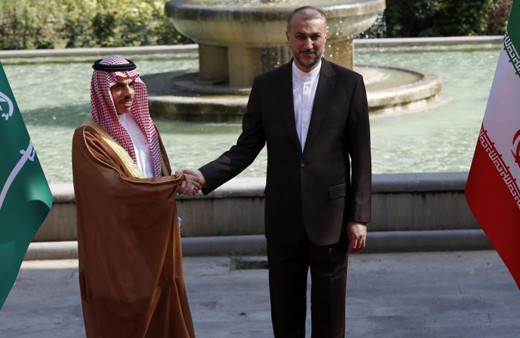 İran ve Suudi Arabistan arasında 7 yıl sonra ilk görüşme