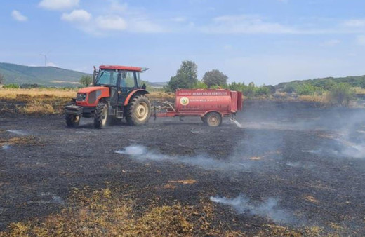 Çanakkale’de 45 dönüm tarım arazisi yanarak kül oldu