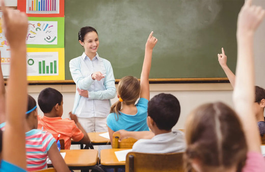 Resmi Gazete'de yayımlandı! Öğretmenlere "zorunlu hizmet affı" getirildi