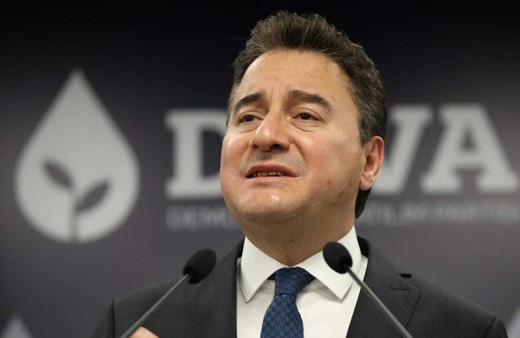 Ali Babacan'ın danışmanı Fatih Atik görevinden istifa etti