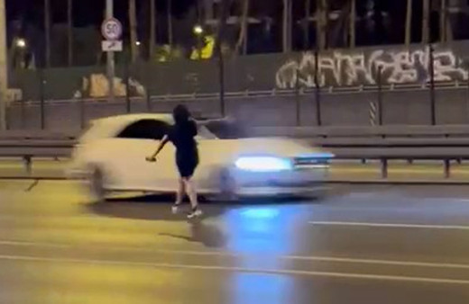 E-5'te arabalar dibinden vızır vızır geçti! Aynı kadın saatler sonra parkta ortaya çıktı