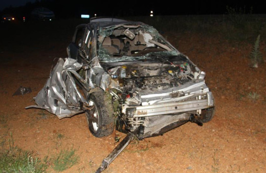 Konya’da feci kaza! Lastiği patlayan otomobil takla attı: Yaralılar var!