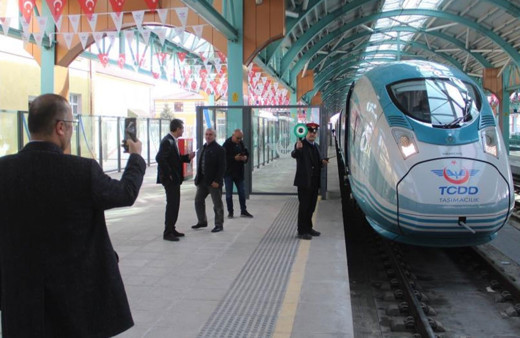 Hızlı tren bağlantılı Malatya-Sivas Bölgesel Treni seferleri başlıyor
