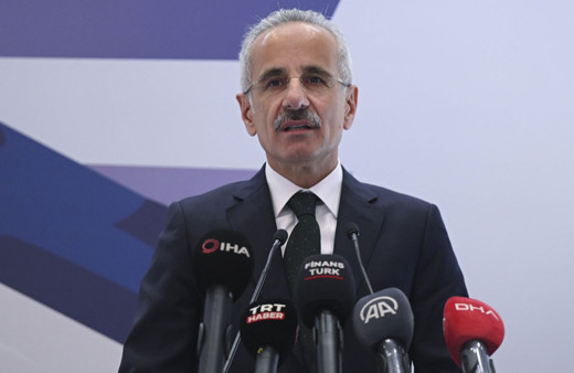 Abdulkadir Uraloğlu: Milli Hızlı Trenimiz 2025 yılında yolcu taşıyacak!