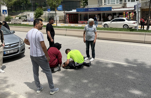 Çankırı'da 3 yaşındaki çocuğa otomobil çarptı!