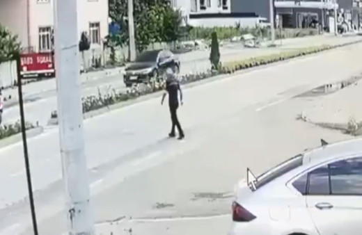 Düzce'de otomobilin çarptığı elektrikli bisikletin sürücüsü öldü