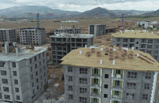 Malatya'da depremzedeler için 757 blokta konutlar yükseliyor