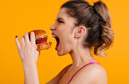 Hiç belirti vermiyor! Yağlı karaciğer hastalığına dikkat!