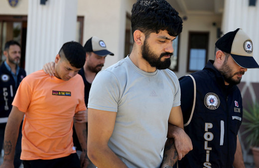 Muğla'da silah ve uyuşturucu ticareti iddiasıyla 2 şüpheli yakalandı