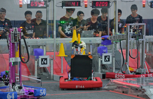 Robotlar, Robocube Off-Season 2023'de kıran kırana yarıştı!