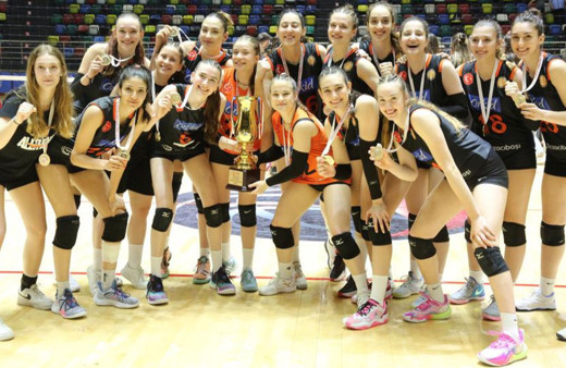 Eczacıbaşı Genç Kız Takımı, Türkiye şampiyonu oldu!