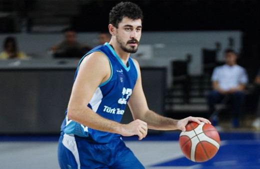 Anadolu Efes, milli basketbolcu Erkan Yılmaz'ı renklerine bağladı
