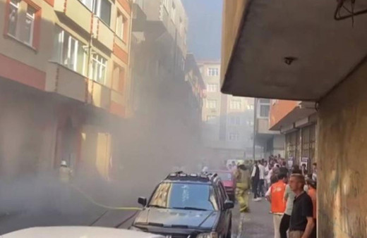 Pendik'te boya atölyesinde yangın: 7 kişi dumandan etkilendi