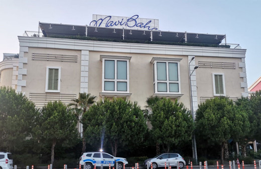 İzmir'de AVM'deki rapçi 'Çakal' konserinde kavga çıktı bir kişi öldü