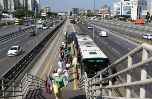 İstanbul'da görülmemiş pazartesi! Sabah yola çıkan inanamadı