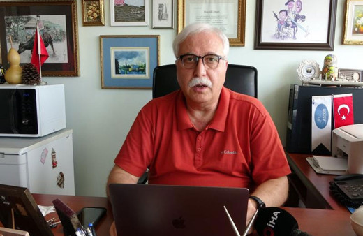 Prof. Dr. Tevfik Özlü'den bayram öncesi Kovid-19 açıklaması