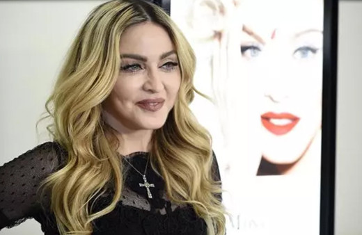 Madonna hastaneye kaldırıldı! Hastalığı ne? Dünyaca ünlü isim yoğun bakımlık oldu