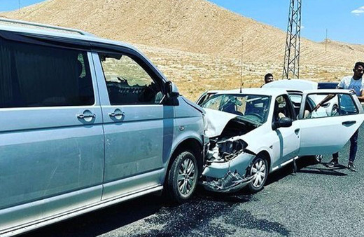 Mardin’de korkunç kaza! İki araç kafa kafaya çarpıştı: 5'i çocuk çok sayıda yaralı var