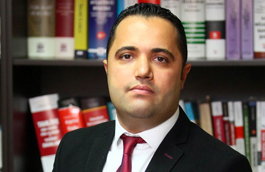 Ünlü avukat Rezan Epözdemir isyan etti: Kimse bu ahlaksızlar ifşa edilsin