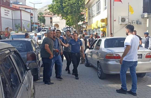 Bayramda küslerin barışması gerekirken onlar ortalığı savaş alanına çevirdi