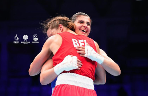 Busenaz Sürmeneli'den büyük başarı! Altın madalya kazandı