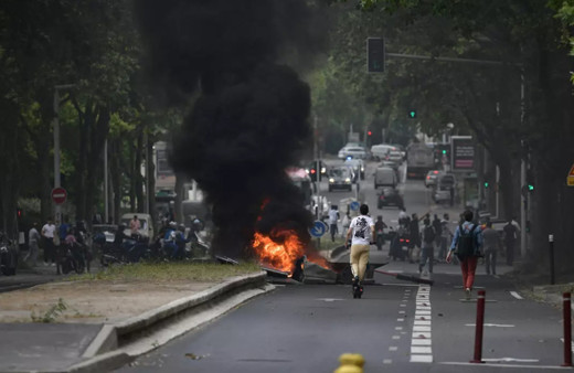Türkiye'nin Paris Büyükelçiliğinden Fransa için seyahat uyarısı