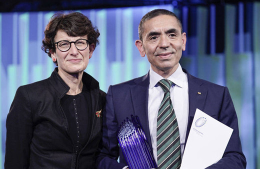 Covid-19 aşısı üreten BioNTech'e "yan etki" davası başladı