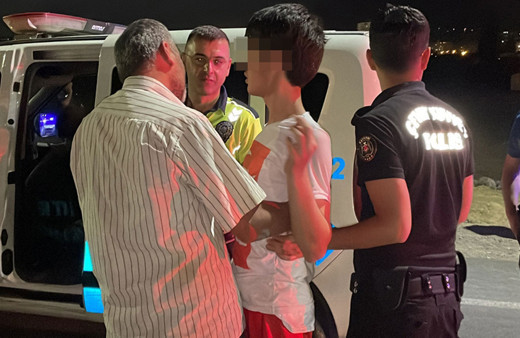 Zihinsel engelli genç anahtarı üzerinde unutulan halk otobüsünü kaçırdı