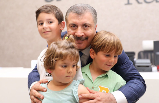 Sağlık Bakanı Fahrettin Koca'dan iç acıtan deprem bölgesi tespitleri! Çok ciddi sorunlar var, çadır, konteyner konut, su..