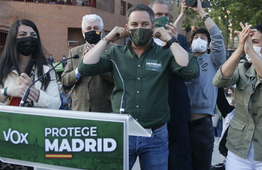 "Düzensiz göçmenleri göndermeyi" ve "camileri kapatmayı" vadetti!