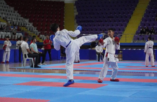 Anadolu Yıldızlar Ligi'nde Karate Yarı Final Müsabakaları Sona Erdi