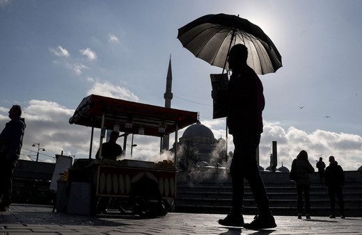 Daha kötüsü geliyor! Meteoroloji ve Orhan Şen'den kritik 'sıcak' uyarısı bu saatlerde dışarı adım atmayın