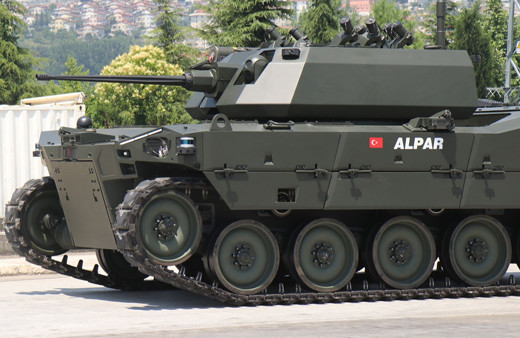 İşte Türkiye'nin ilk ağır sınıf paletli insansız zırhlı aracı!