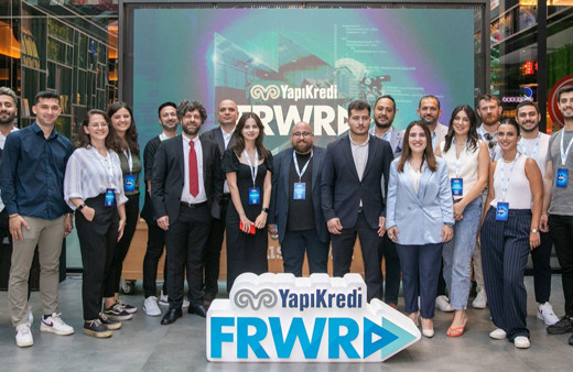 Yapı Kredi Fast FRWRD Hızlandırma Programı'nda girişimciler projelerini tanıttı