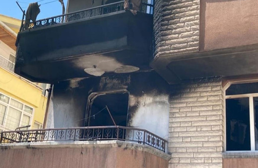 Ankara'da televizyon patladı, daire alev alev yandı!