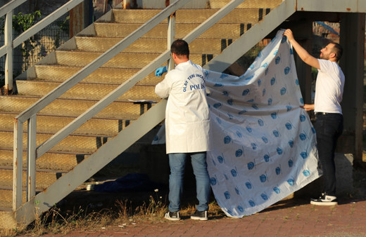 Karabük'te korkunç olay: Yürüyen merdivenin altında bebek cesedi bulundu! Annenin ifadesi dehşete düşürdü...