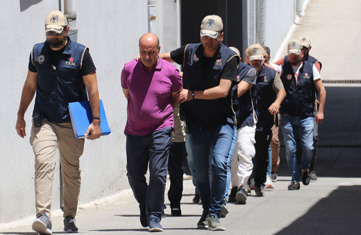 Adana'da orman yangını çıkaran teröristler tutuklandı!