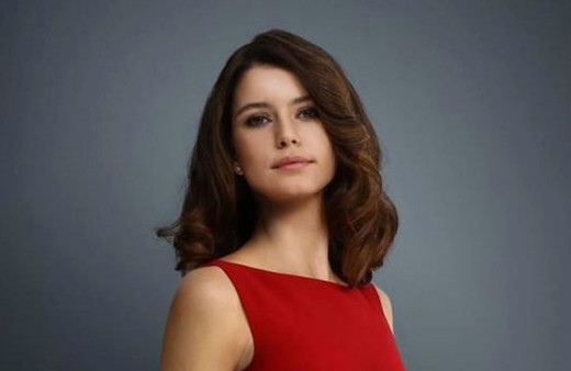 Oyuncu Beren Saat kaza geçirdi