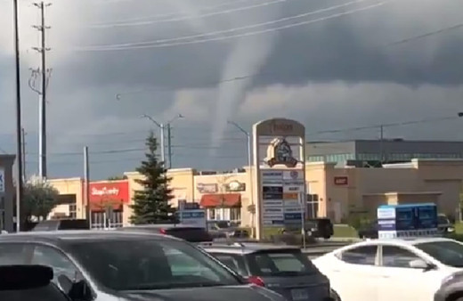 Kanada’da hortum felaketi: 125 ev hasar gördü!