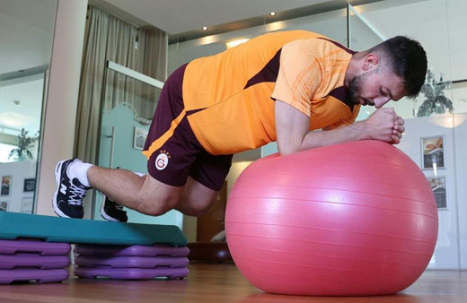 Galatasaray'ın yeni transferi Halil Dervişoğlu kampa katıldı