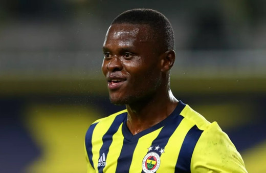Fenerbahçe transferi duyurdu: Samatta'nın yeni takımı belli oldu!