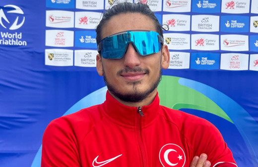 Milli paratriatlet Uğurcan Özer, Galler'de 5. oldu