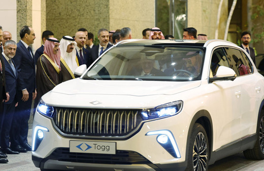 Veliaht Prens Selman, hediye edilen TOGG ile Cumhurbaşkanı Erdoğan'ı oteline bıraktı