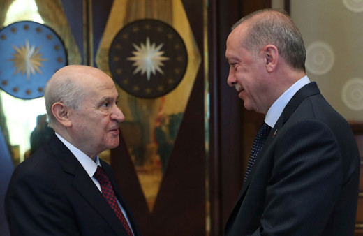 Emekliyi sevindirecek kulis! Bahçeli'nin seyyanen zam talebinin karşılanacağı tarih belli oldu