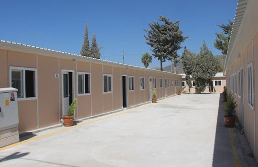 Hatay'da 134 prefabrik iş yeri esnafa teslim edildi