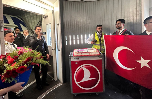 THY'den şampiyon olan 'Filenin Sultanlarına' özel anons