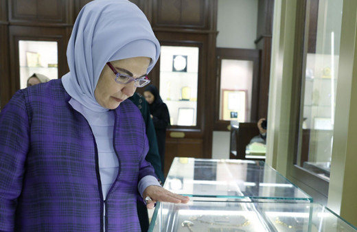 Emine Erdoğan, BAE'de Kadınlar Genel Birliğini ziyaret etti