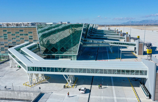 KKTC'de Ercan Havalimanı'nın yeni terminali ve pisti hizmete girecek!