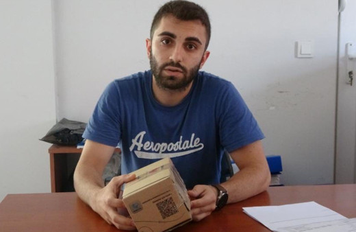 37 bin liralık telefon indirime girince satın aldı, gelen kutuyu açınca gözlerine inanamadı