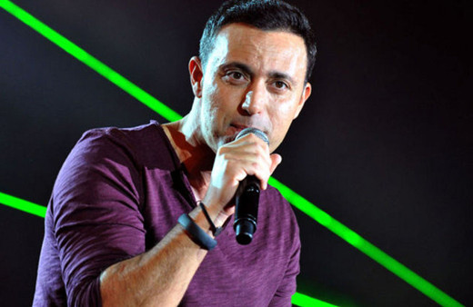 Mustafa Sandal, takipçisi sayesinde fark etti! 'Almanlar şarkımızı çalmış'